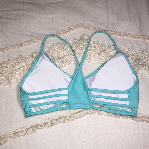 bikini - Picture 2 of 2